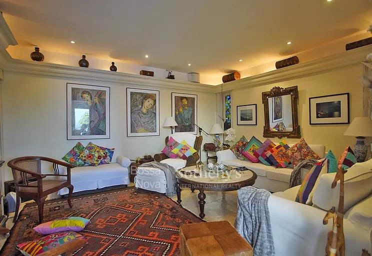 Sala íntima - Imagem 14