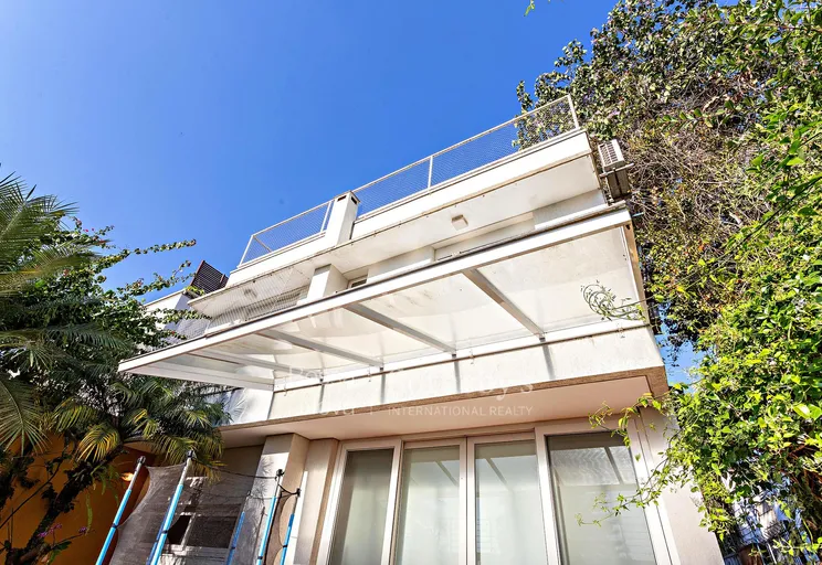 Fachada da casa - Imagem 24