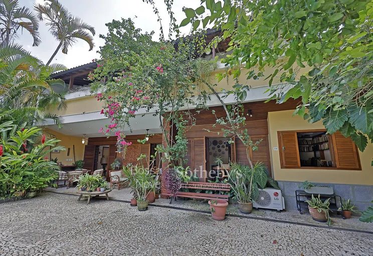 Fachada da casa - Imagem 5