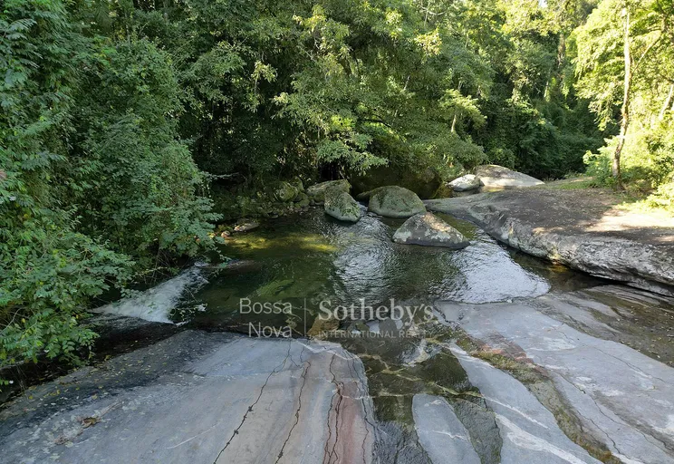 Espelho d'água - Imagem 1