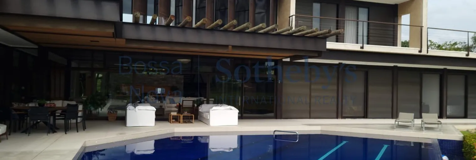 Fachada da casa - Imagem 13