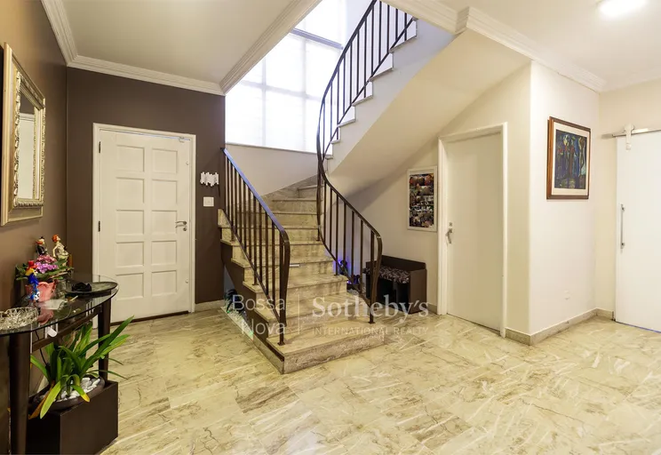 Hall - Imagem 3