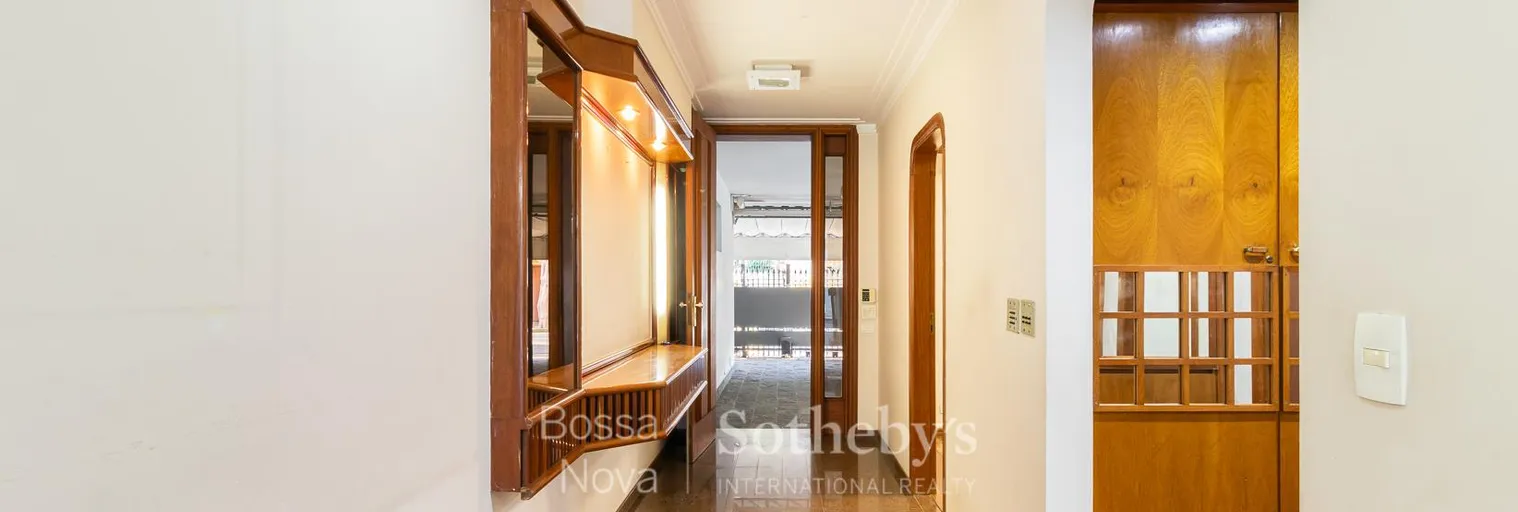 Hall - Imagem 2