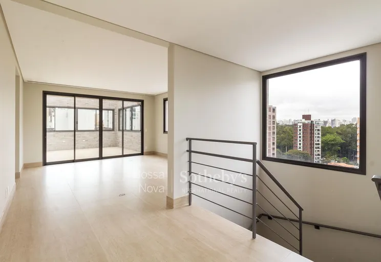 Área de circulação - Imagem 12