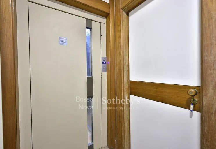 Elevador privativo - Imagem 47