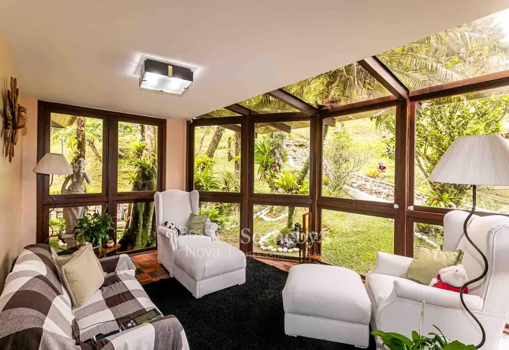 Sala íntima - Imagem 24