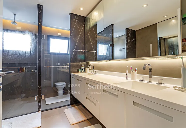 Banheiro da suíte máster - Imagem 36