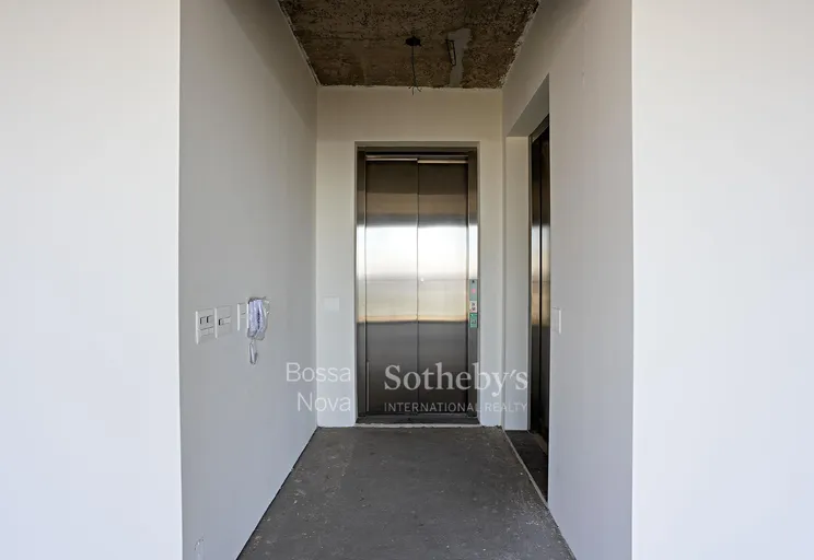 Elevador privativo - Imagem 17