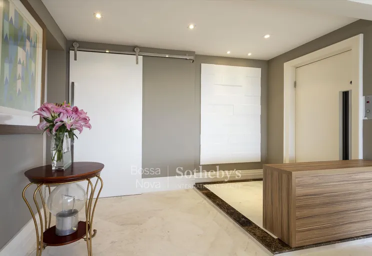 Hall de entrada - Imagem 16