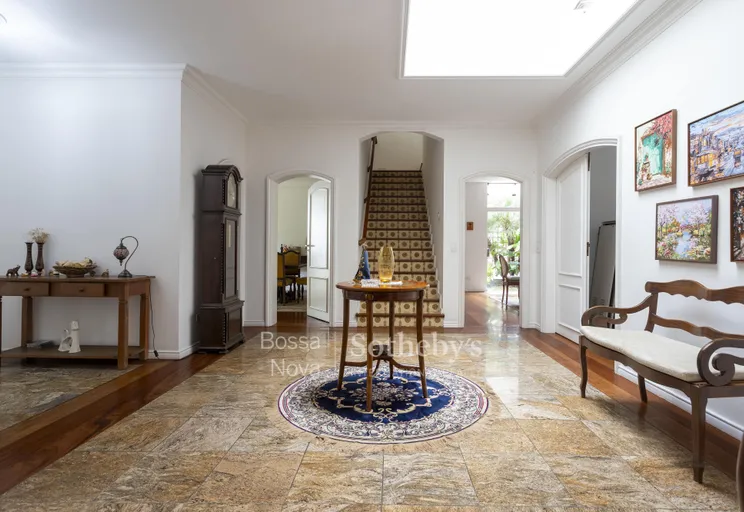 Hall - Imagem 2