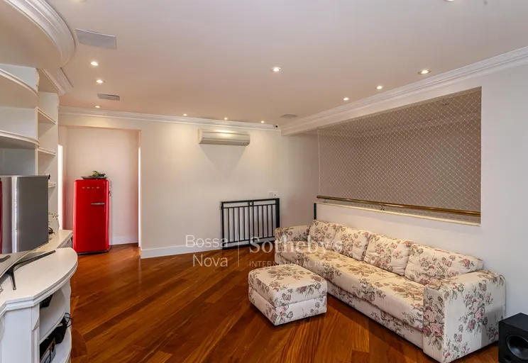 Sala íntima - Imagem 40