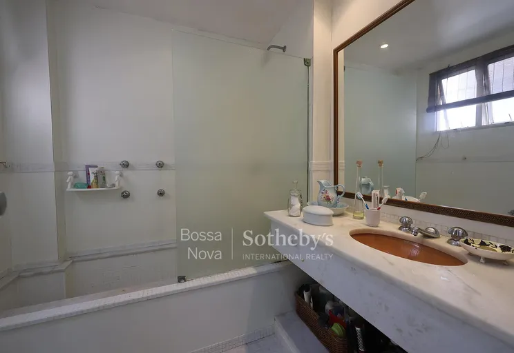 Banheiro da suíte máster - Imagem 19