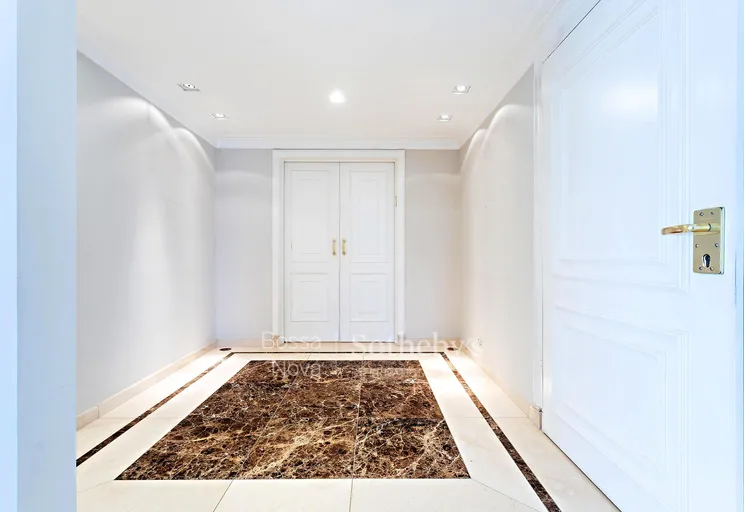 Hall - Imagem 3