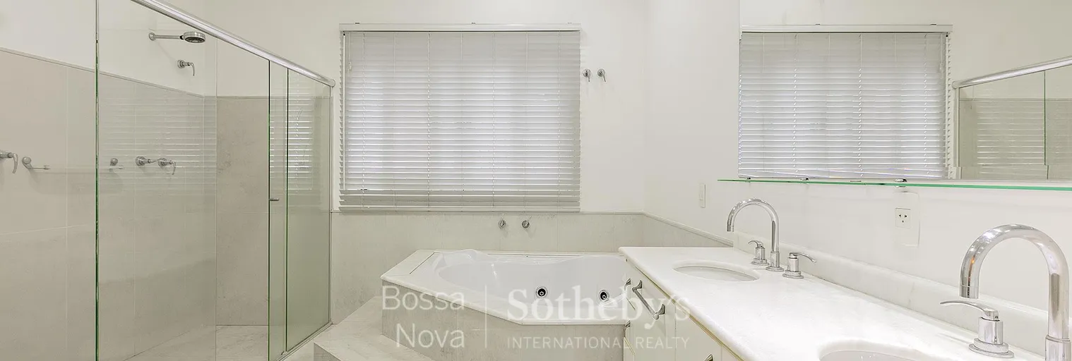 Banheiro da suíte máster - Imagem 13