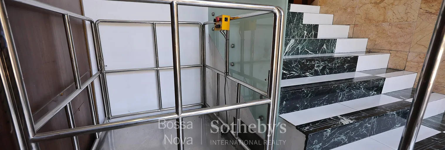 Elevador privativo - Imagem 3