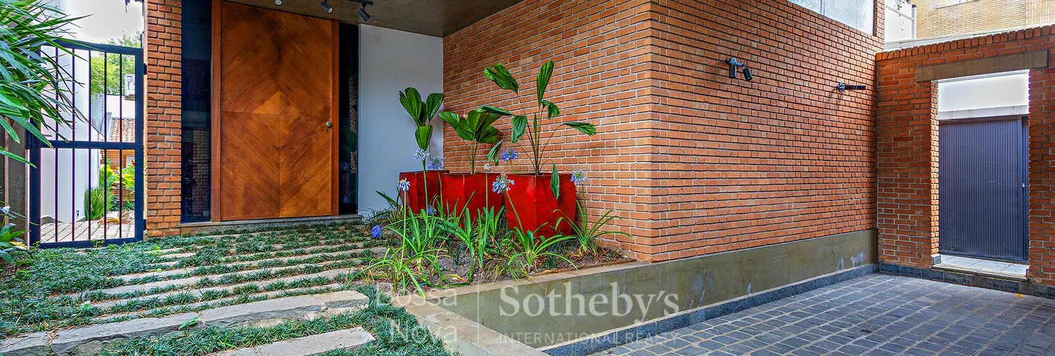Fachada da casa - Imagem 24