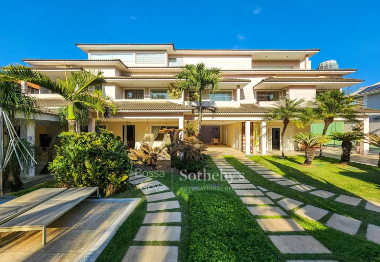 Fachada da casa - Imagem 1