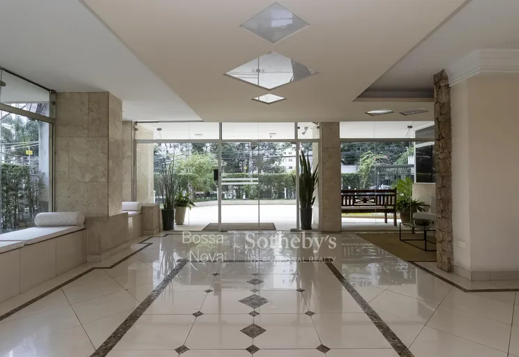 Hall - Imagem 17
