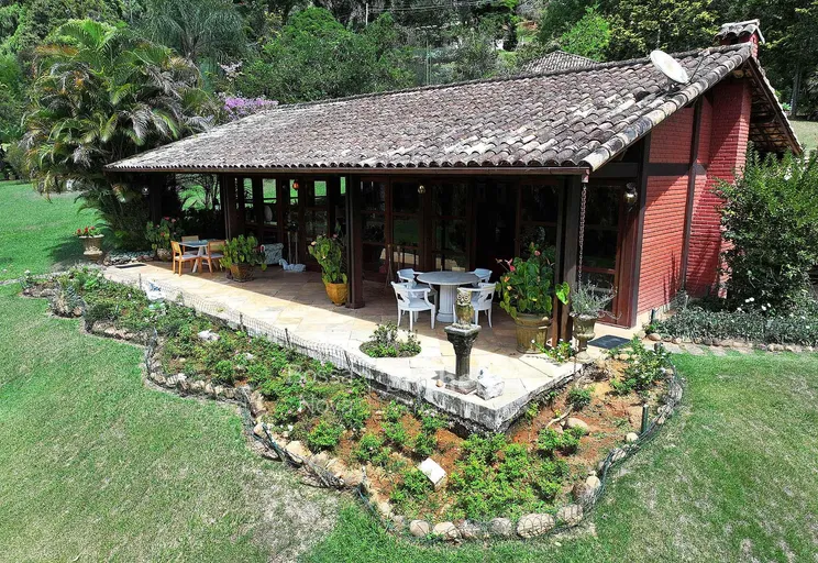 Fachada da casa - Imagem 9