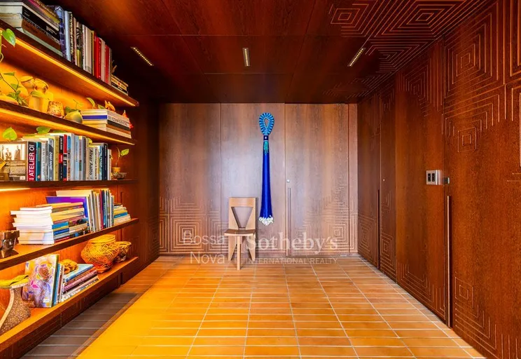 Hall - Imagem 2