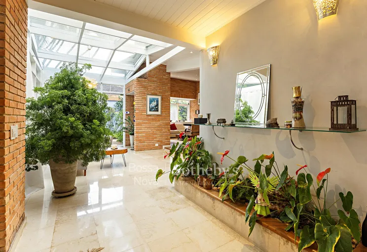 Hall - Imagem 3