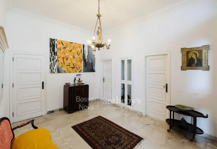 Hall - Imagem 1