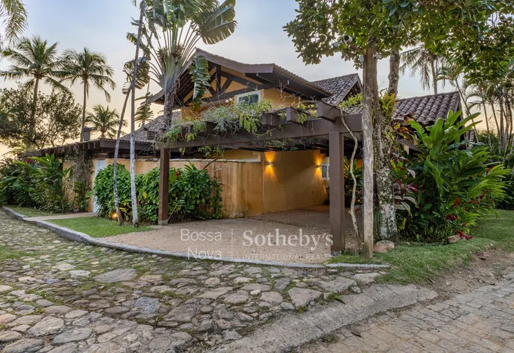 Fachada da casa - Imagem 22