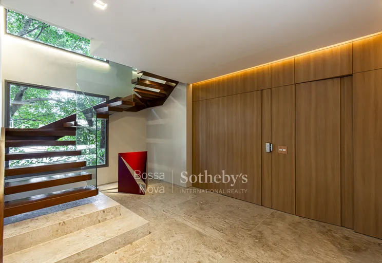 Hall - Imagem 4