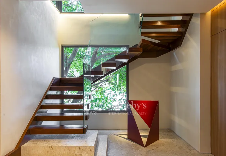Hall - Imagem 3