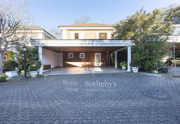 Fachada da casa - Imagem 28